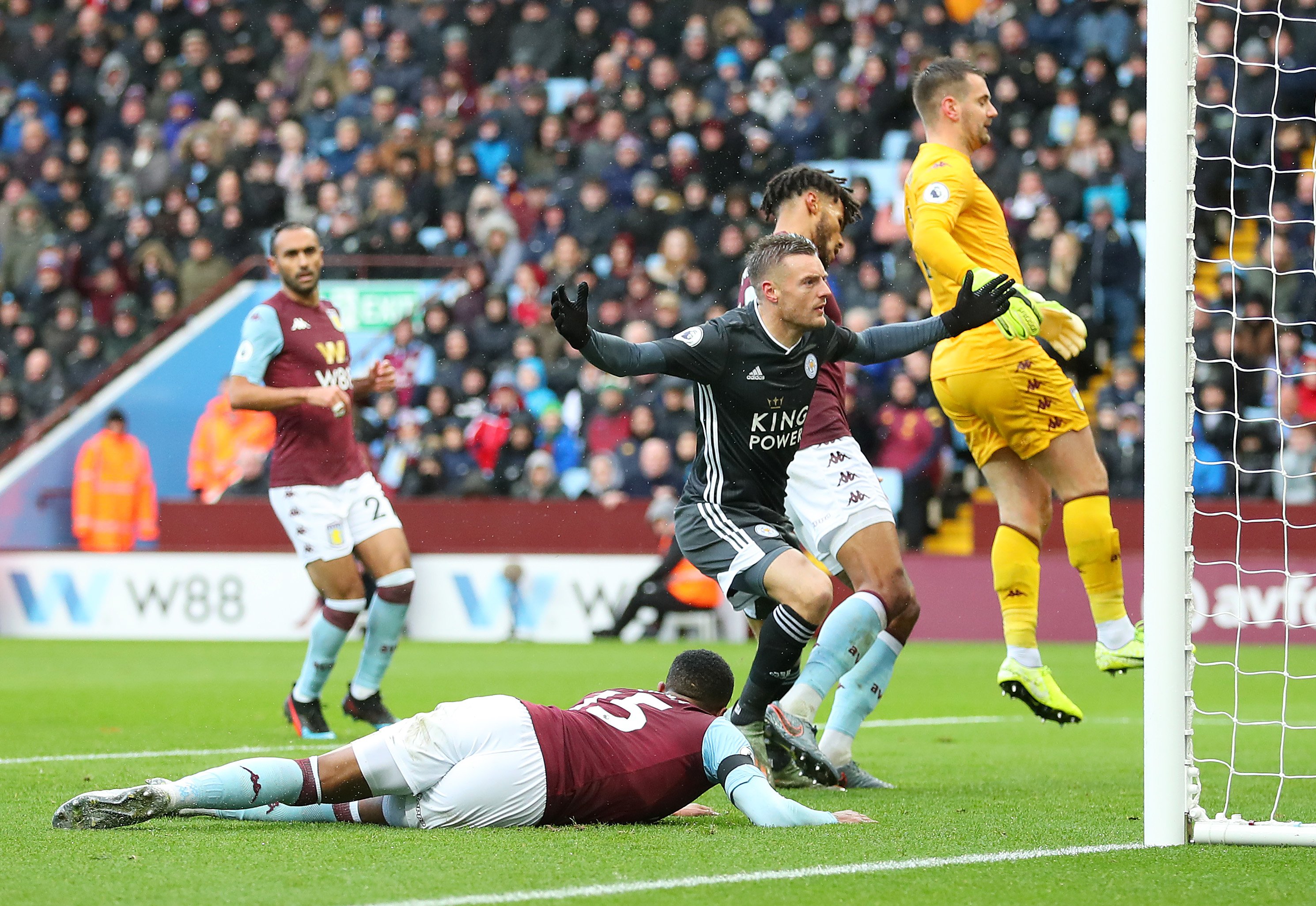 击中立柱 击中立柱